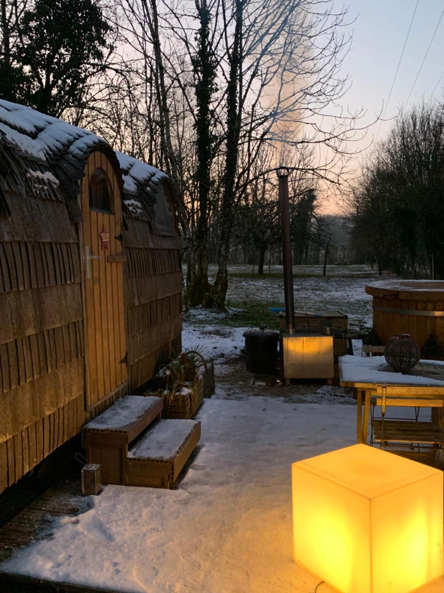 Cabane En Bois Avec Bain Nordique Et Sauna Marigny  Eksteriør bilde